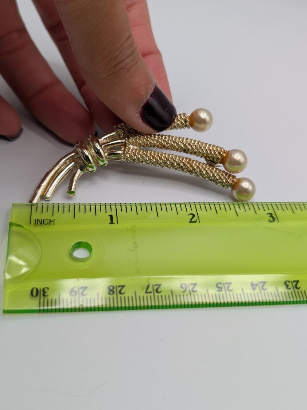 Vintage Signed Monet Gold Tone Faux Pearl Spray Tassel Brooch Pin 1960s Retro - Picture 5 of 6